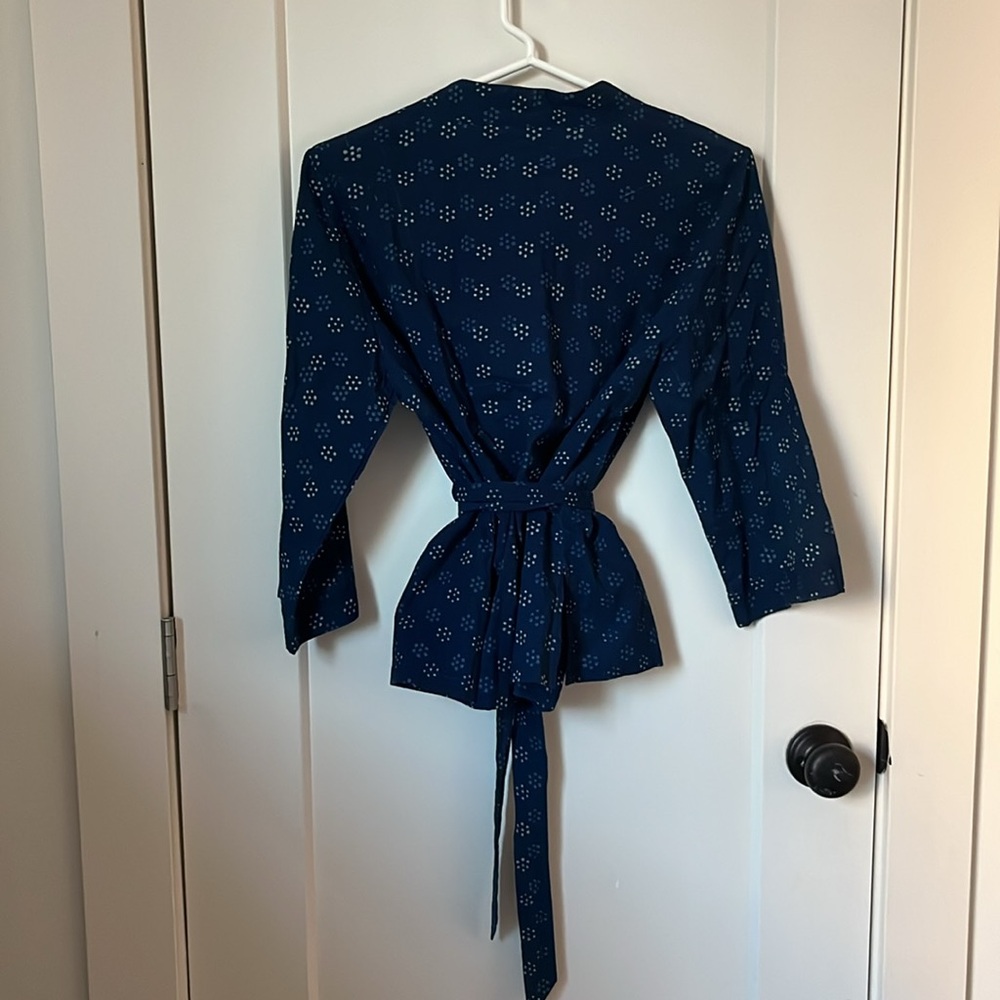 Anokhi Indian Wrap Top in Blue Dot Flower, Size S - Picture 5 of 10